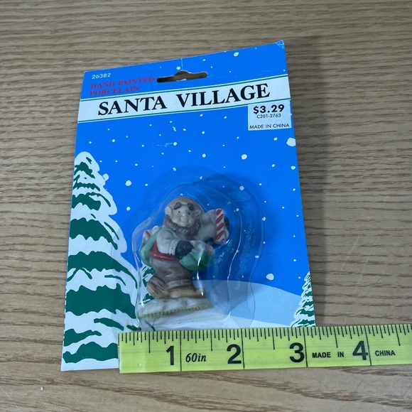 1992 Fabri-Centers of America Christmas Gnome Elf Delivery Santa Village #26379 - Picture 5 of 6